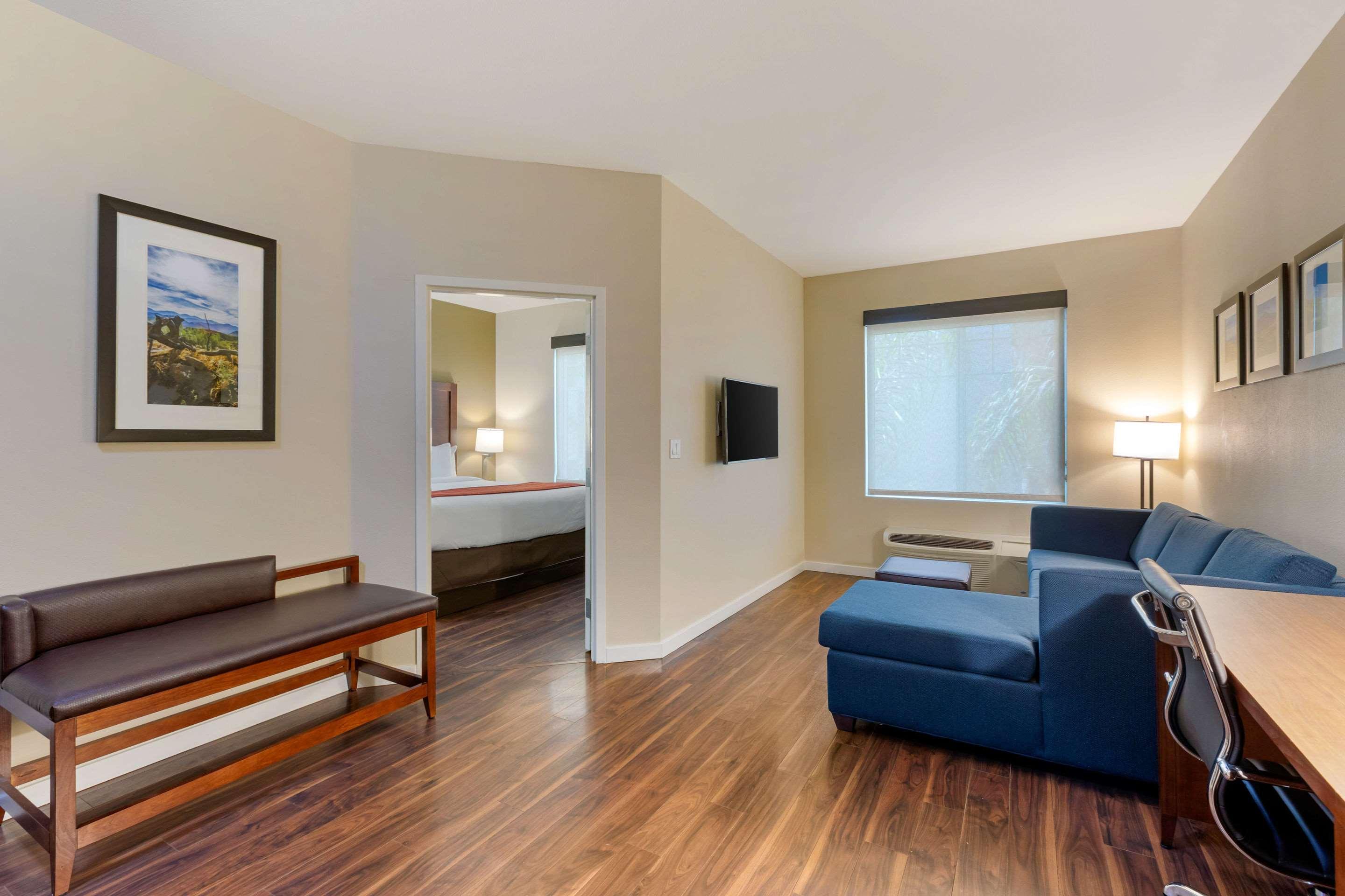 Comfort Inn & Suites Near Ontario Airport Eksteriør bilde